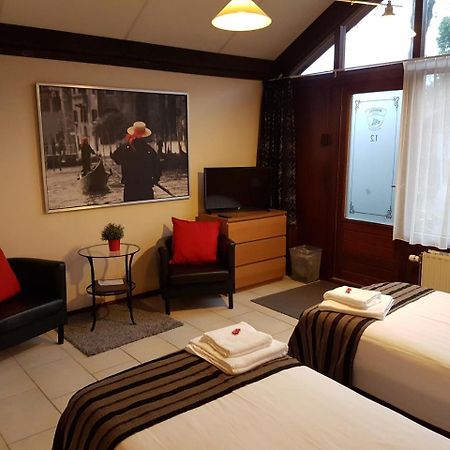 Motel Oostvoorne Ngoại thất bức ảnh