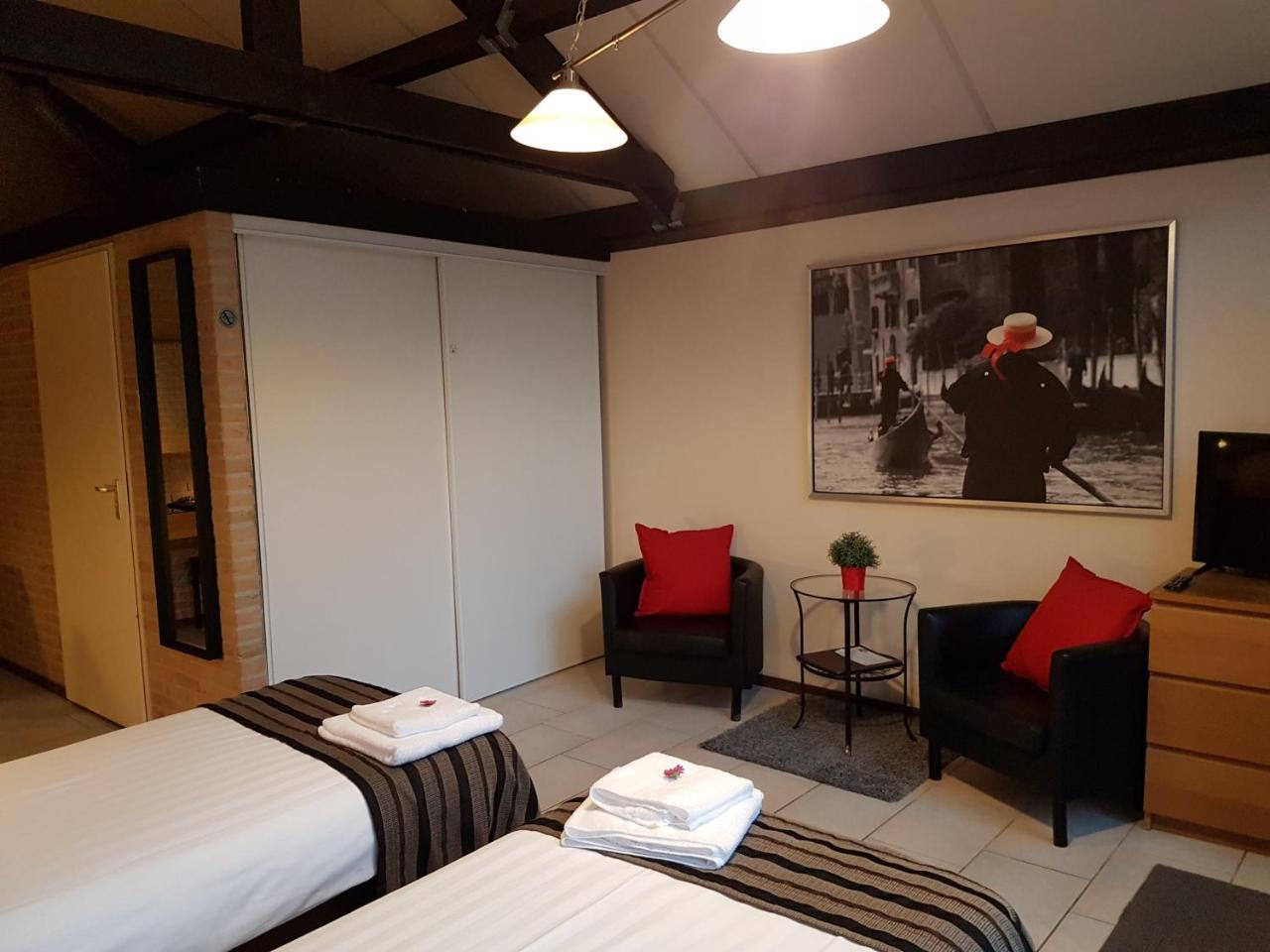Motel Oostvoorne Ngoại thất bức ảnh