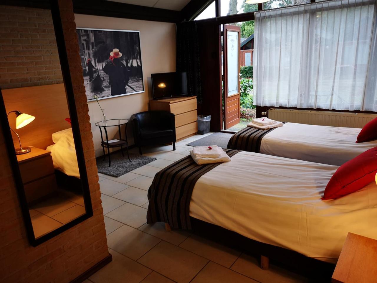 Motel Oostvoorne Ngoại thất bức ảnh