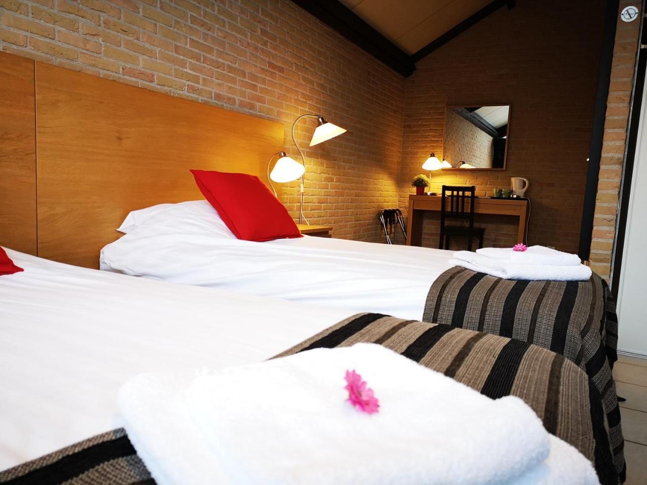 Motel Oostvoorne Ngoại thất bức ảnh